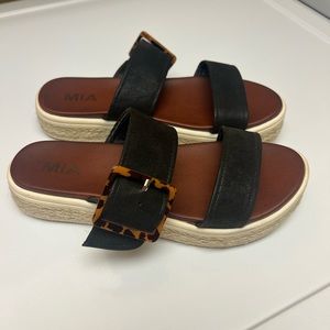 MIA sandals